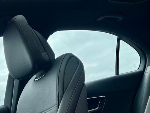 Certified 2026 Mercedes-Benz C 300 4MATIC Sedan image 20