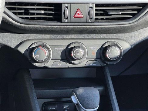 Used 2023 Kia Forte LXS w/ LXS Technology Package image 18