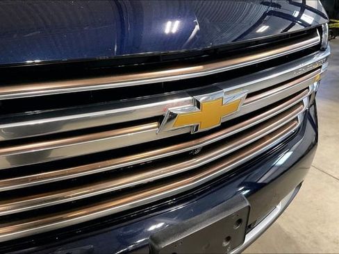 Used 2021 Chevrolet Suburban High Country w/ Premium Package AWD/4WD image 31