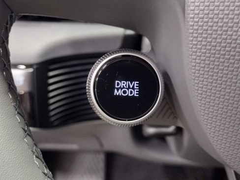 New 2026 Hyundai Ioniq 5 SEL image 23