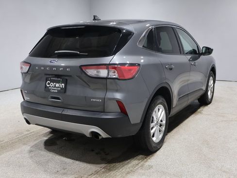 Used 2022 Ford Escape SE w/ Convenience Package image 2