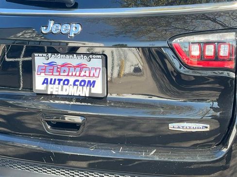 Used 2025 Jeep Compass Latitude AWD/4WD image 31
