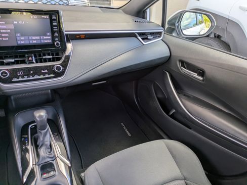 Used 2020 Toyota Corolla SE image 13