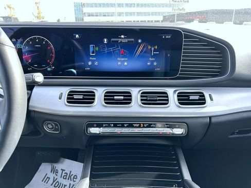 Used 2025 Mercedes-Benz GLE 350 4MATIC image 13
