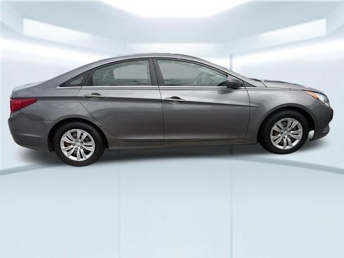 Used 2011 Hyundai Sonata GLS FWD image 5