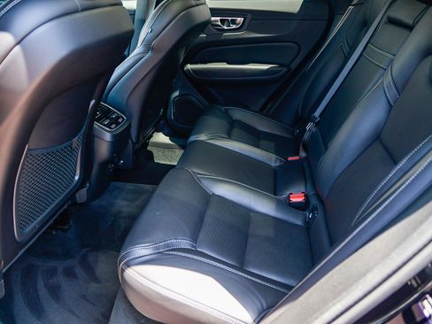 Used 2021 Volvo XC60 T5 Inscription FWD image 19