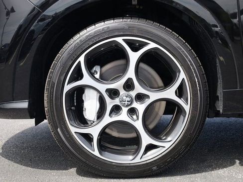 New 2025 Alfa Romeo Tonale image 7