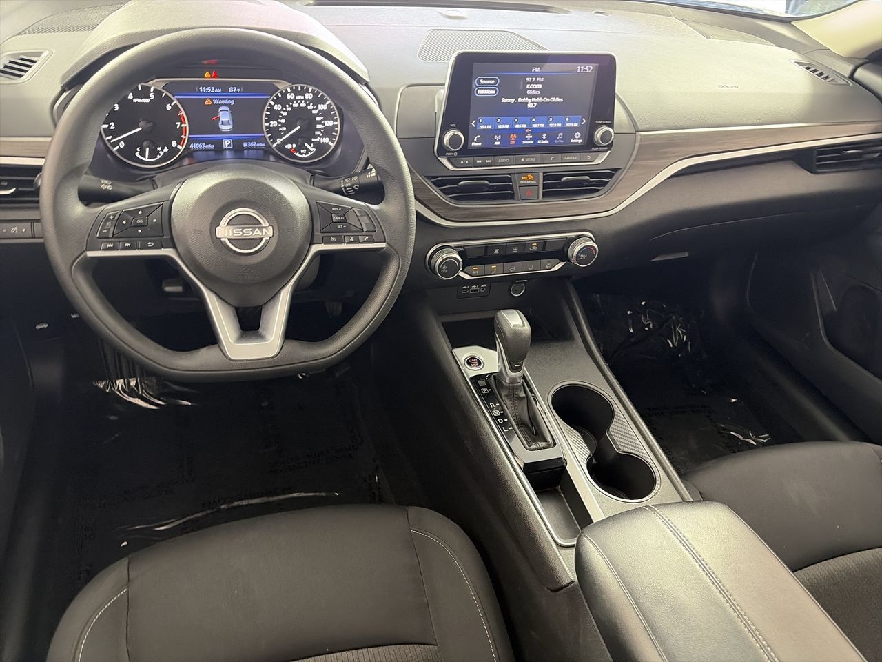 Used 2025 Nissan Altima 2.5 SV FWD image 20