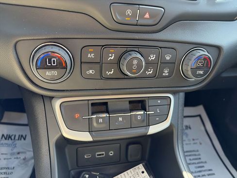 Used 2023 GMC Terrain SLE w/ Driver Convenience Package FWD image 20