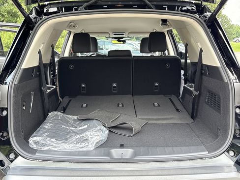 New 2026 Nissan Pathfinder SL FWD image 19