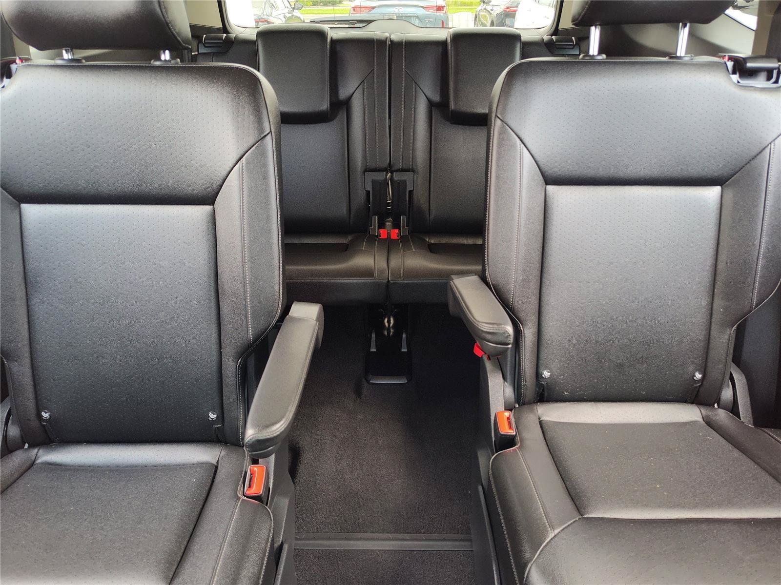 Used 2020 Volkswagen Atlas SE w/ Towing Package FWD image 29