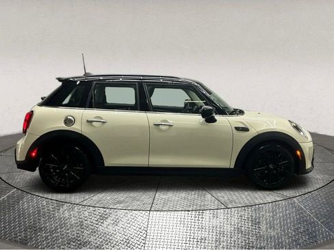 Used 2023 MINI Cooper S image 9