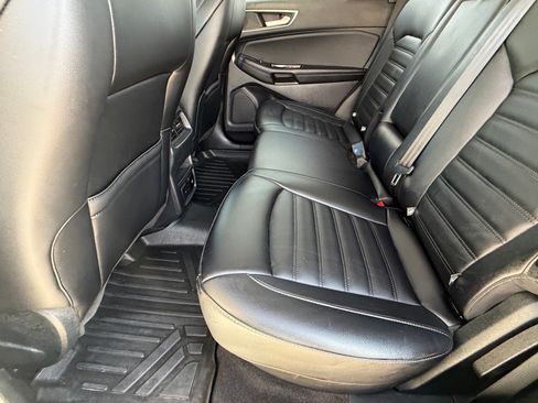 Used 2020 Ford Edge SEL w/ Convenience Package FWD image 13