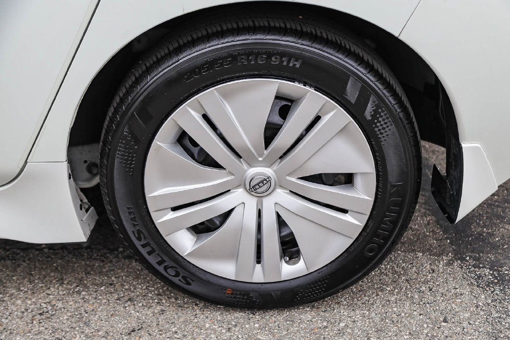 Used 2023 Nissan Leaf S FWD image 8