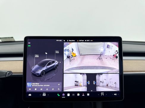 Used 2023 Tesla Model Y Long Range image 10