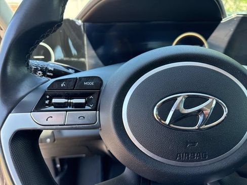 Used 2023 Hyundai Elantra SEL w/ Convenience Package FWD image 35