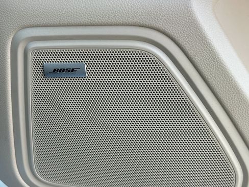 Certified 2026 Porsche Macan AWD/4WD image 20