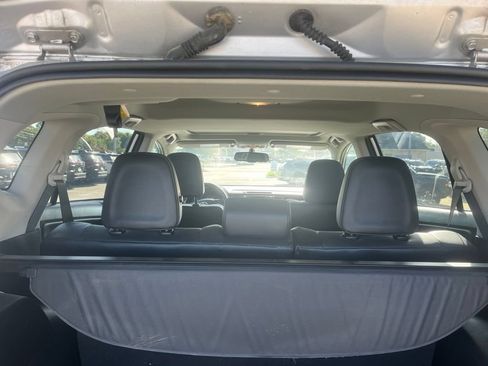 Used 2013 Toyota RAV4 Limited AWD/4WD image 9