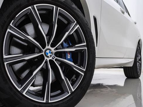 Used 2021 BMW X5 M50i w/ Executive Package AWD/4WD image 5