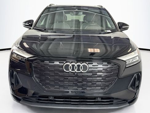 Used 2024 Audi Q4 e-tron Premium w/ Convenience Package image 2