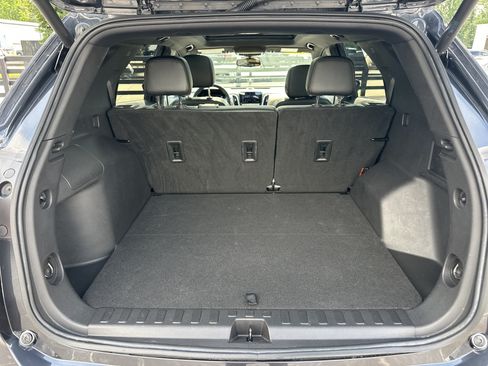 Used 2022 Chevrolet Equinox Premier FWD image 19