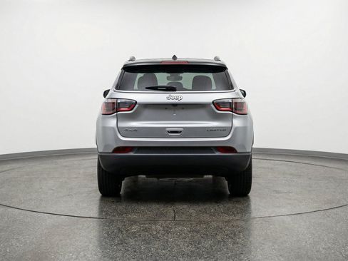 Used 2025 Jeep Compass Limited AWD/4WD image 7