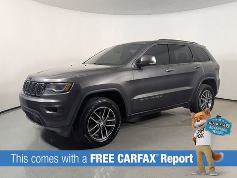 Used 2017 Jeep Grand Cherokee Limited w/ Luxury Group II RWD image 3