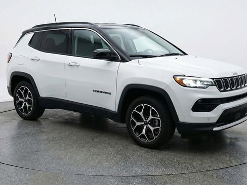 Used 2025 Jeep Compass Limited image 1