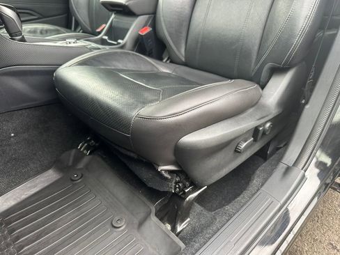 Used 2019 Subaru Forester Touring image 14