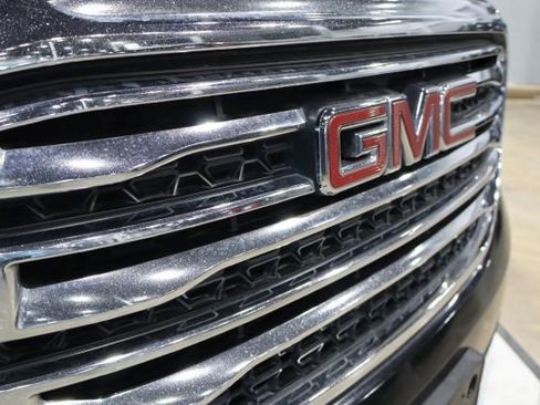 Used 2018 GMC Acadia SLT image 7