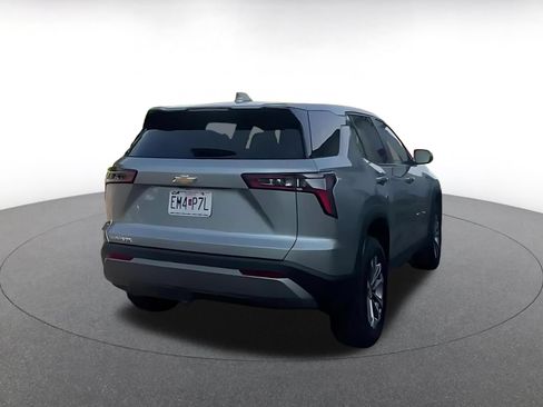 Used 2025 Chevrolet Equinox LT FWD image 14