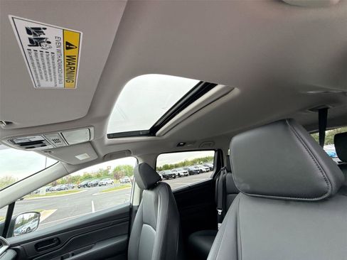Certified 2026 Honda Odyssey EX-L image 15