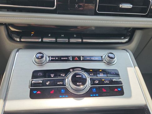 Used 2020 Lincoln Aviator Reserve w/ Equipment Group 202A AWD/4WD image 28