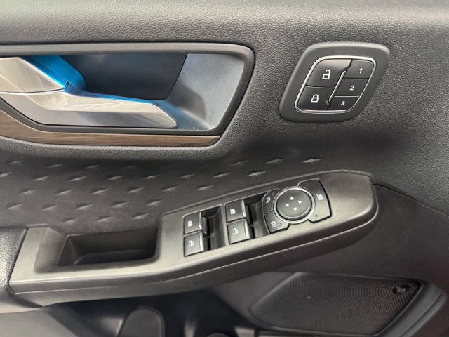 Used 2020 Ford Escape Titanium AWD/4WD image 25