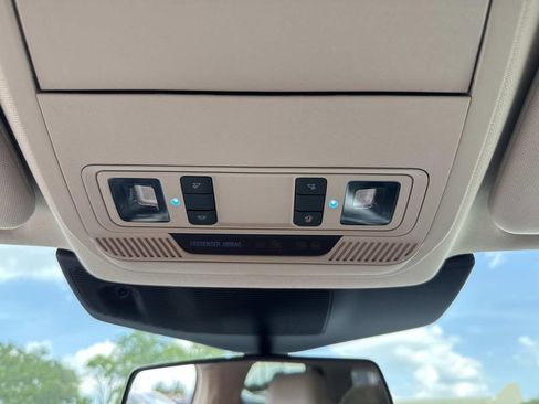 Used 2021 Ford Explorer XLT w/ Equipment Group 202A RWD image 40