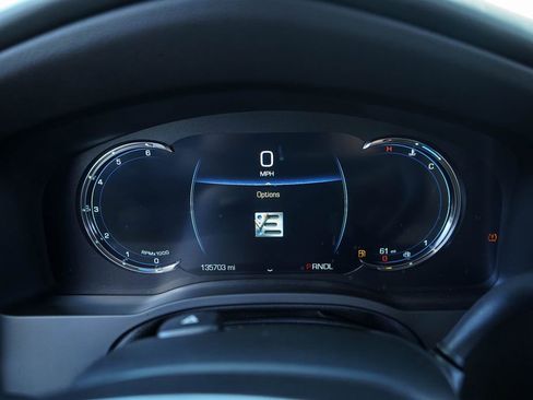 Used 2020 Cadillac Escalade Luxury image 6