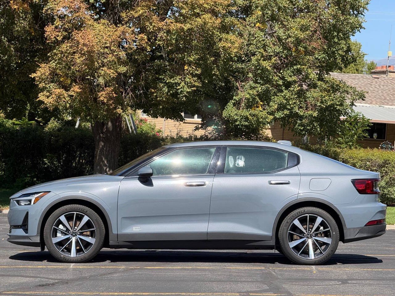 Used 2022 Polestar Polestar 2 w/ Plus Package AWD/4WD image 2