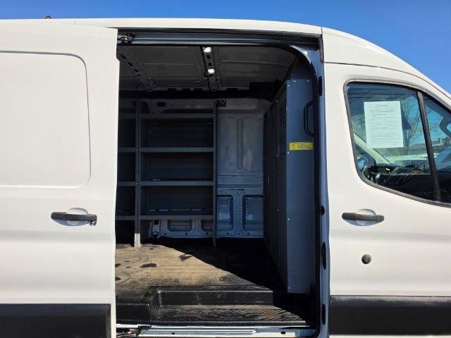 Used 2019 Ford Transit 250 130 Medium Roof RWD image 32
