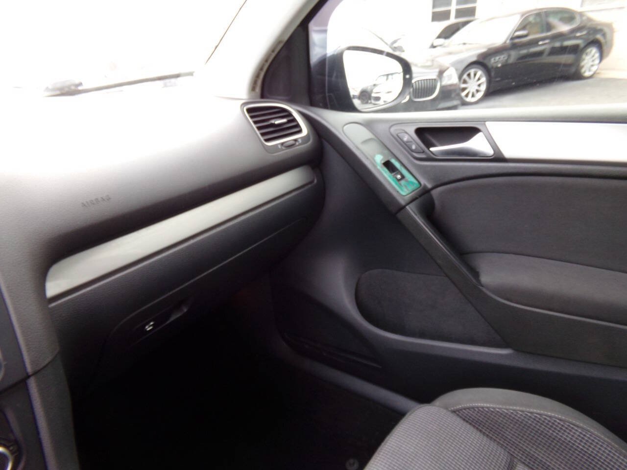 Used 2013 Volkswagen Golf TDI FWD image 43