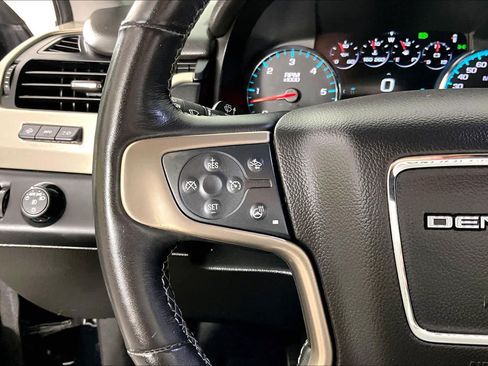 Used 2019 GMC Yukon Denali w/ Denali Ultimate Package RWD image 22