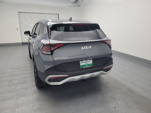 Used 2024 Kia Sportage EX AWD/4WD image 6