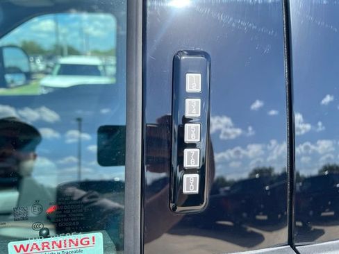 New 2026 Ford F250 Lariat w/ Black Appearance Package AWD/4WD image 11