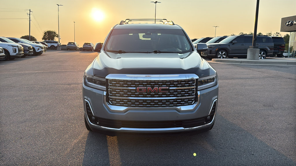 Used 2023 GMC Acadia Denali FWD image 2