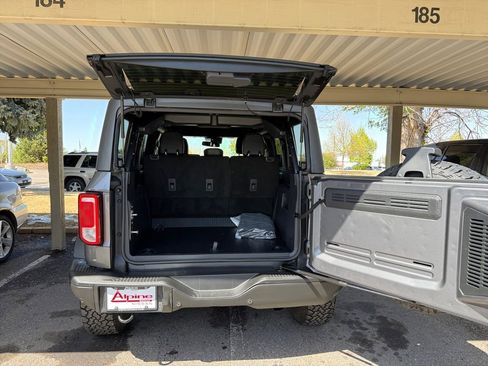 Used 2022 Ford Bronco Black Diamond image 15