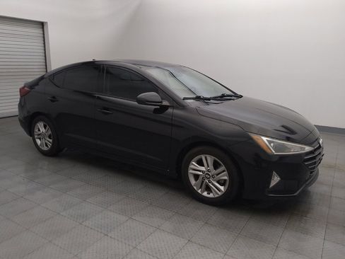 Used 2019 Hyundai Elantra SEL image 11