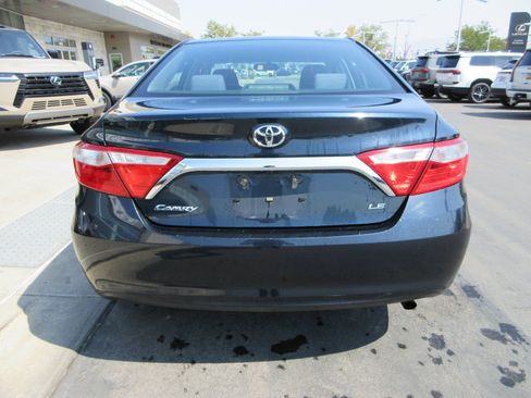 Used 2015 Toyota Camry LE FWD image 7