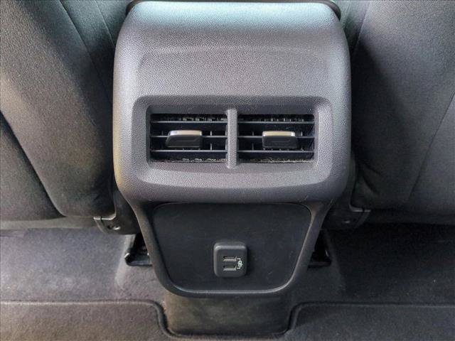 Used 2019 Chevrolet Equinox LT FWD image 16