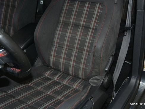 Used 2011 Volkswagen GTI 2-Door FWD image 17