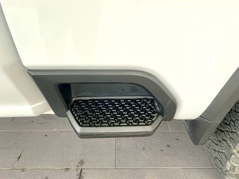 Used 2025 Chevrolet Silverado 2500 LT w/ Trail Boss Package image 49