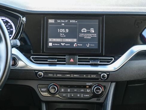 Used 2022 Kia Niro LXS image 12